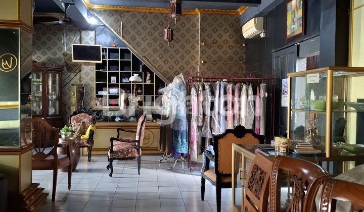MEWAH DAN LOKASI STRATEGIS 2