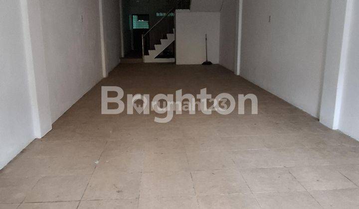 LOKASI STRATEGIS PUSAT KOTA DAN PUSAT BISNIS 2