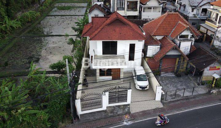 RUMAH 2 LANTAI FULL FURNISHED DENGAN VIEW SAWAH ABADI AREA SEMINYAK 2