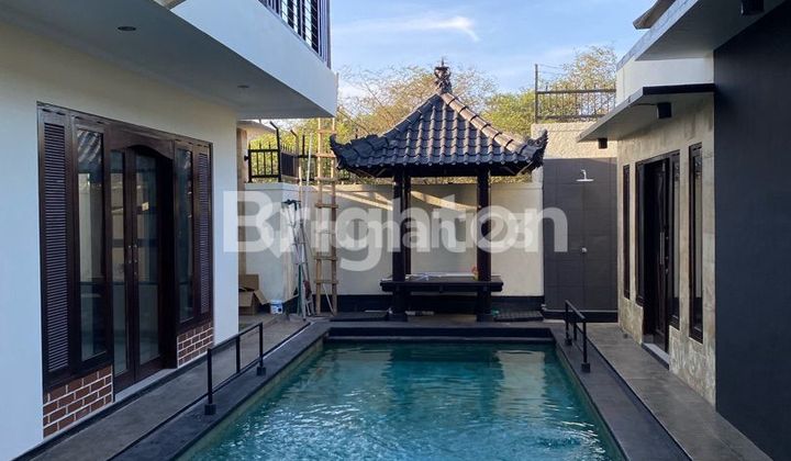 VILLA 2 LANTAI DENGAN PRIVATE POOL DI  KOMPLEK VILLA UNGASAN