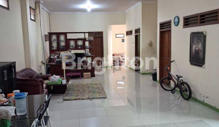 RUMAH 2 LANTAI DI BELAKANG RS DR. OEN KANDANG SAPI SOLO 2