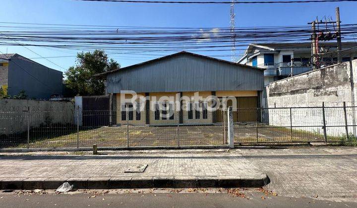 Hitung Tanah Saja, Gudang Di Jalan Adi Sucipto 1