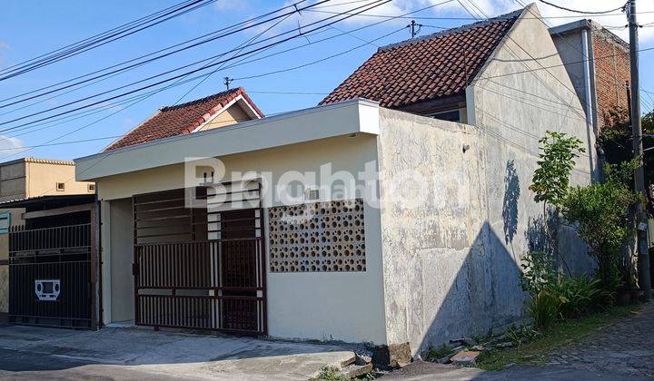 Rumah 1,5 Lantai Di Daerah Fajar Indah Siap Huni 1