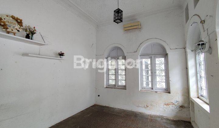 RUMAH KLASIK JALAN UTAMA SOLO 2