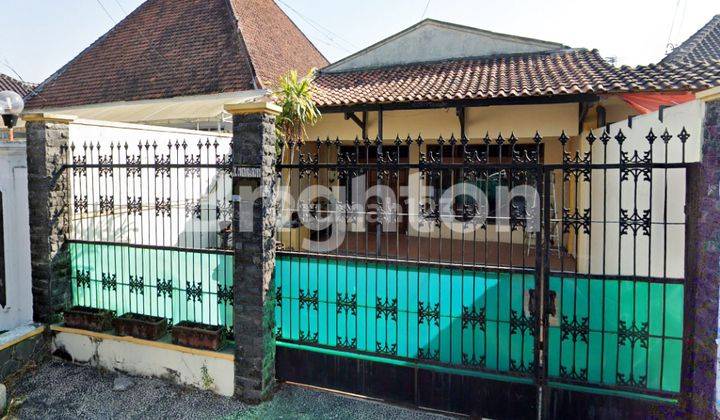 RUMAH HITUNG HARGA TANAH SAJA, JL COKROBASKORO PUSAT KOTA SOLO 1