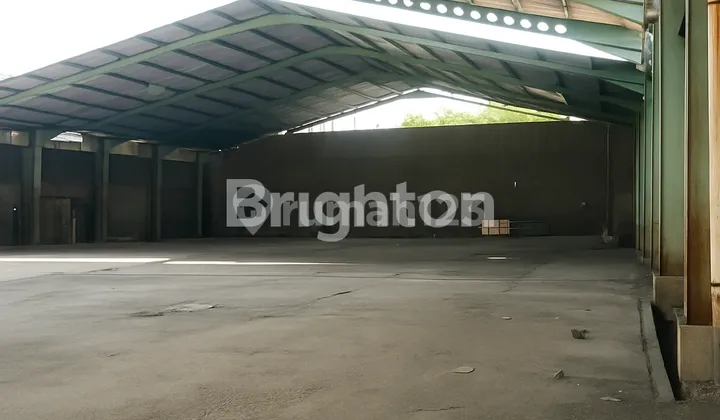 WAREHOUSE RIGHT NEXT TO SOLO TOLL GATE