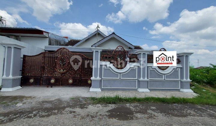 Nice House Kadipiro Solo Nice House Kadipiro Solo