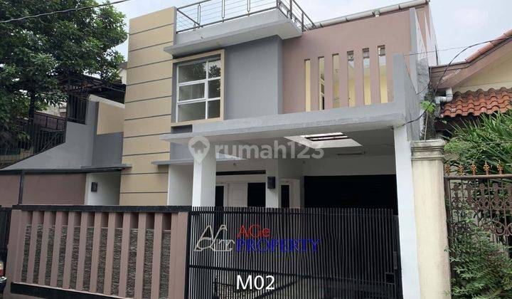 Rumah 4 Lantai Di Jual Cepat Dengan Harga Di Bawah Pasaran 1