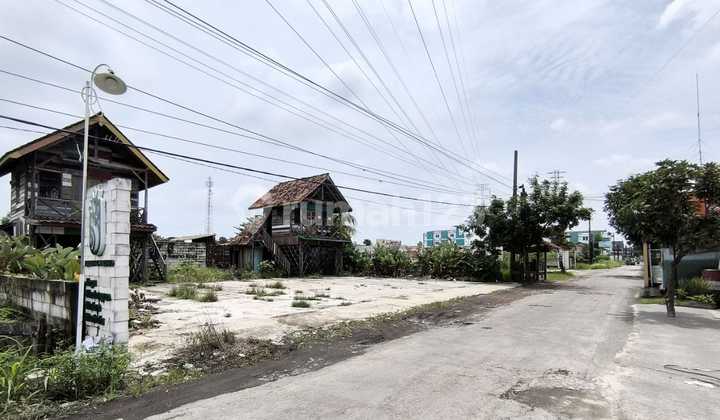 Tanah Area Ums Dijual Bawah Harga SHM 1600.0 M²