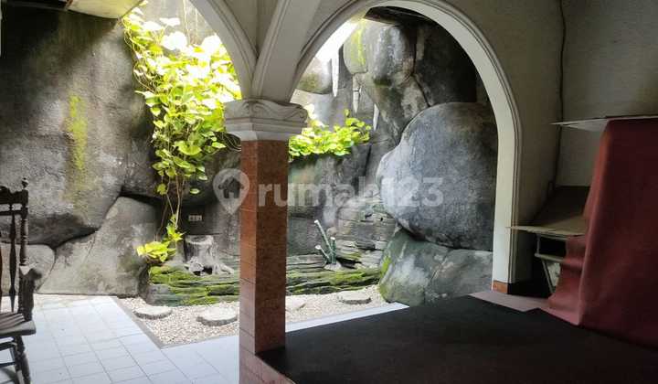 Rumah Laweyan Pinggir Jln Raya Jual Murah Bu Nego Swjadinya 2