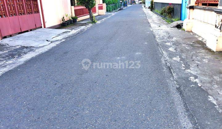 Rum Rumah di Pajang laweyan 2 Lantai Bagus jalan aspal simpangan 5