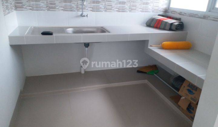 Rumah mewah di Klodran 2 Lantai baru SHM cluster  3