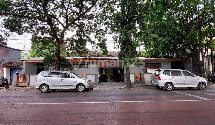 Rumah Hitung Tanah Jl Raya Banjarsari Ketelan Solo Kota SHM Rumah Hitung Tanah Jl Raya Banjarsari Ketelan Solo Kota SHM