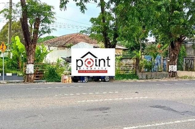 Tanah karanganyar kota jalan raya 865 m² SHM