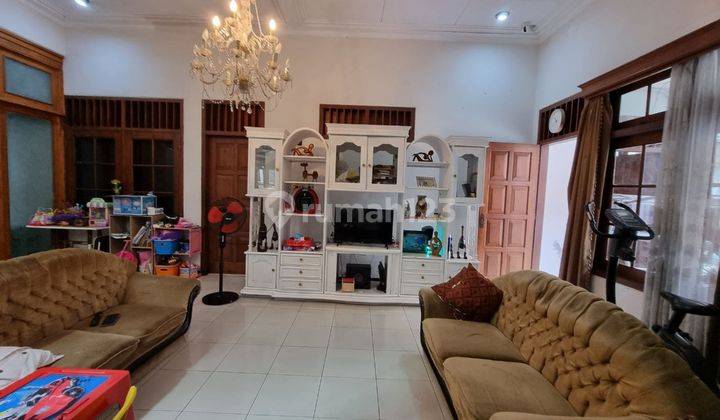Rumah mewah luas Purwosari dijual cepat BU laweyan solo 2 Lantai SHM 6