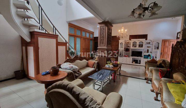 Rumah mewah luas Purwosari dijual cepat BU laweyan solo 2 Lantai SHM 7