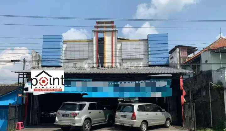 Dijual ruko ex showroom di makam haji Kartosuro 621 m 1