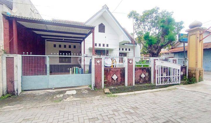 Dijual Rumah luas dekat luwes Gentan SHM hook