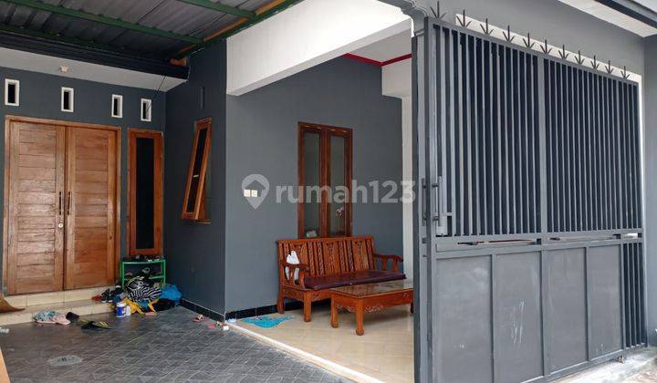 Dijual Rumah bagus siap huni  di Karangasem laweyan 2 Lantai 4