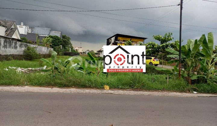 Tanah strategis pinggir jalan raya Gonilan UMS SHM 2