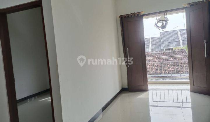 Rumah bagus furnish di gentan siap huni SHM 2