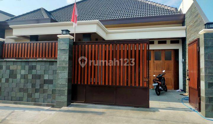 Rumah Mewah Siap Huni Di Sumber Banjarsari Solo Bangunan Kokoh 1