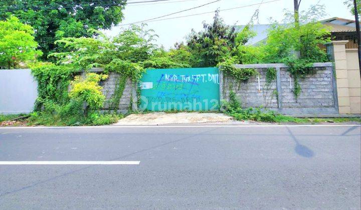 Tanah Serengan Pinggir Jalan Raya Dijual Cepat Shm 400 m² 2