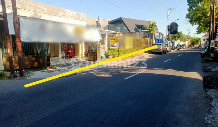 Tanah Tengah Kota Solo Serengan Jalan Simpangan Lebar