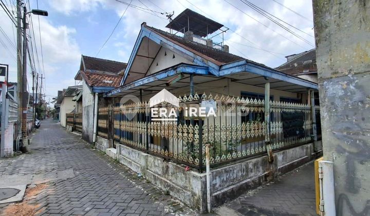 Bonus Land Building in the City Center Bonus Land Building in the City Center