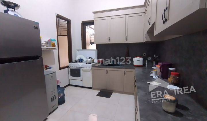 Rumah Mewah 2 Lantai di Joyosuran 9
