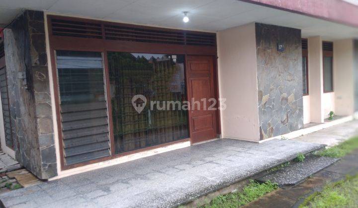 Dijual Rumah Luas Harga Murmer di Solo Kota 2