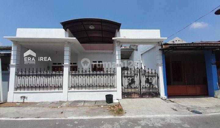 Dijual Rumah Dekat Superindo Area Baturan Colomadu Solo Barat 1