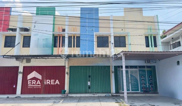 Shop House in Colomadu Ready to Use Strategic Location