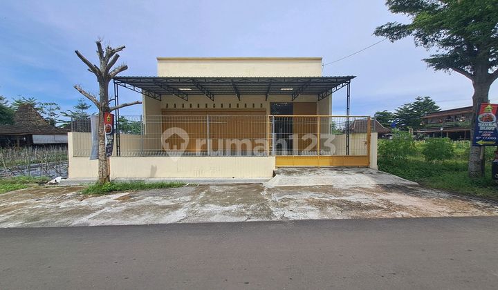 Warehouse and Business Space in Strategic Location, Kalasan