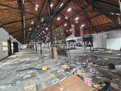 Warehouse Strategic Location ******** Warehouse Strategic Location ********