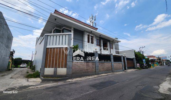 Rumah Mewah Dijual di Solo Colomadu Dekat Superindo Jajar 1