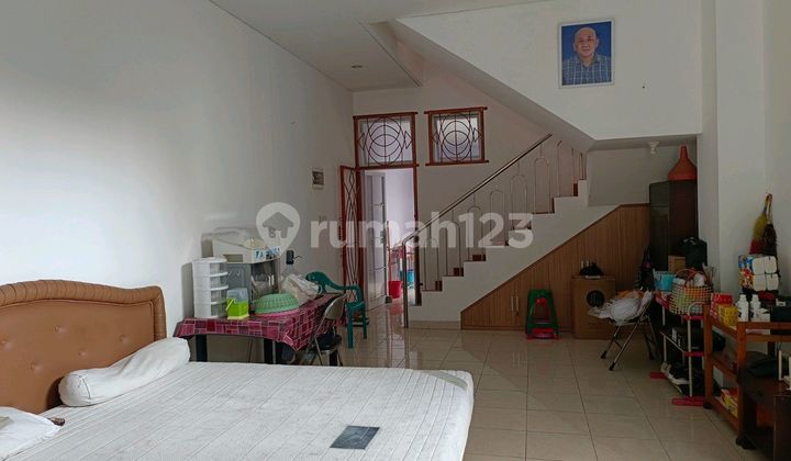 City Center Shop House Near Malioboro