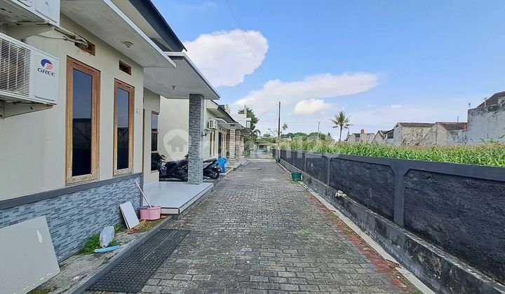 Rumah Bagus Dekat Uii. ******** 2