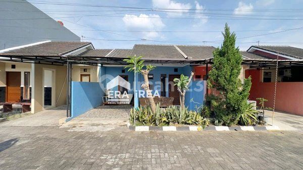 Rumah Cantik Perumahan ********