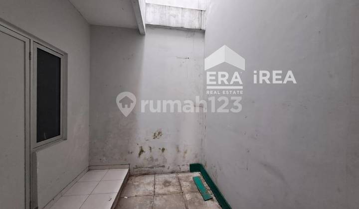 City Center Shop House Access to City Hall.near Uad Campus 2