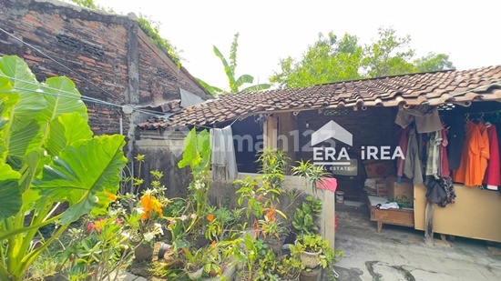 Ready-to-Occupy House in a Housing Estate Location 2