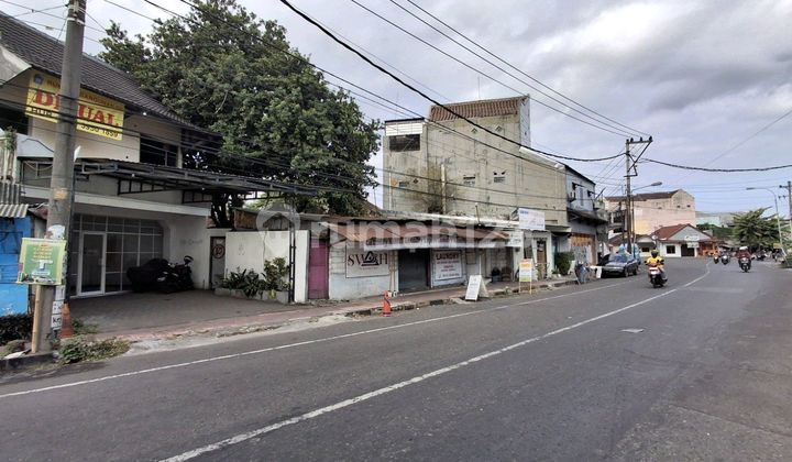 Ruang Usaha Tengah Kota Siap Pakai Ruang Usaha Tengah Kota Siap Pakai