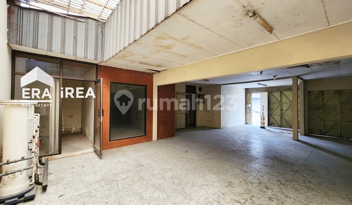 Ruang Usaha Disewakan Area Strategis di Solo Ketelan 1