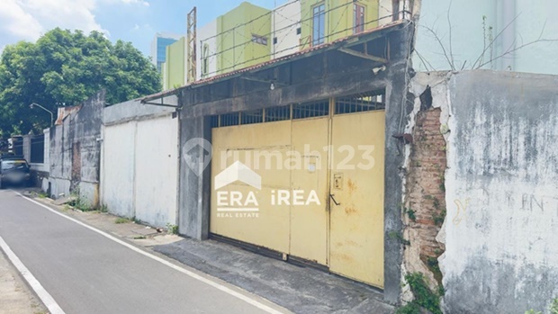 Rumah dan Ruang ******** Strategis 2