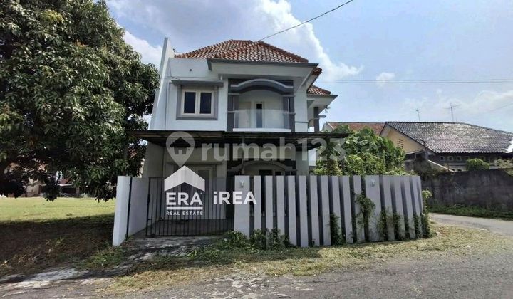 Rumah ******** Strategis Perumahan Rumah ******** Strategis Perumahan
