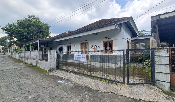 House for rent in Pakem, Furnished