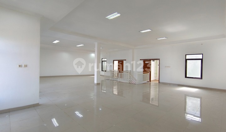 Downtown Shop House Near Malioboro