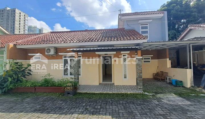 Rumah Bagus Dekat ********