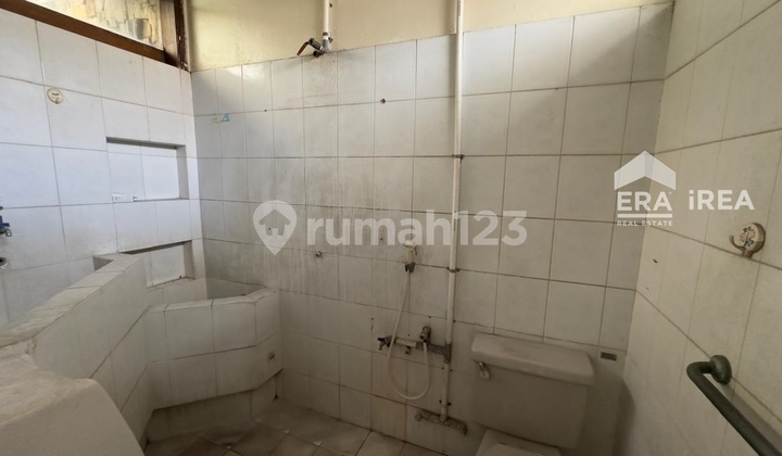 Ruang Usaha Lokasi Strategis Ruang Usaha Lokasi Strategis