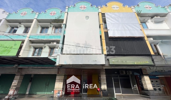 Ruko Strategis 3 Lantai di Depan Pakuwon Mall Solo Baru  2